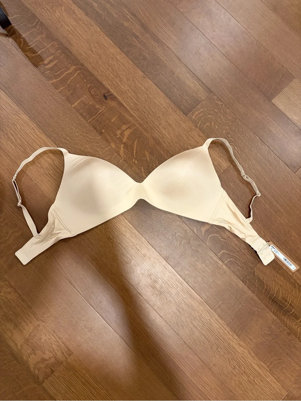 Skims Wireless Form T-Shirt Demi Bra - Sand - 36DD - Picture 4 of 7